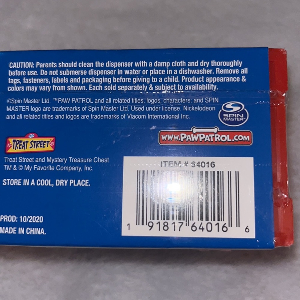 Nickelodeon Paw Patrol Mystery Treasure Chest *sealed* - Picture 3 of 4